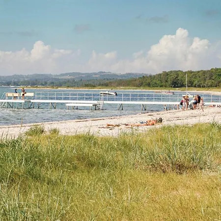 Five-bedroom Holiday In Ebeltoft