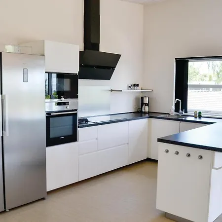 Five-bedroom Holiday In Tatil Evi